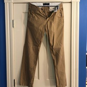 American Eagle Original Straight Khaki pants